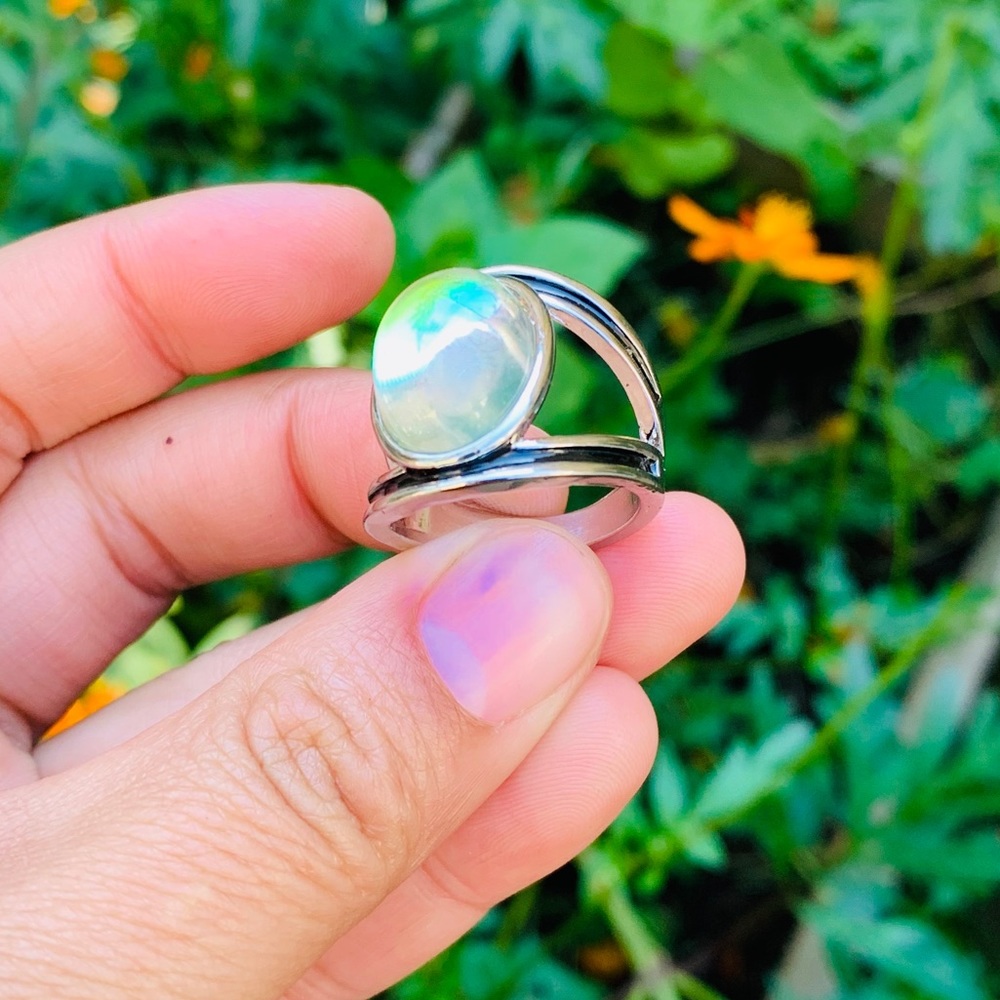 NEW | Moonstone Ring - Picture 5 of 5